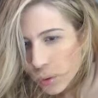 Ainedior Desnuda