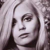 Alexandra Hay Desnuda