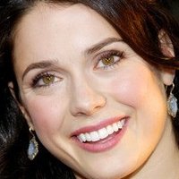 Ali Cobrin Desnuda