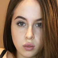alinashayk Desnuda