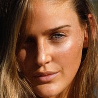 Alyce Crawford Desnuda