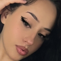 Alyssa Adelene Desnuda