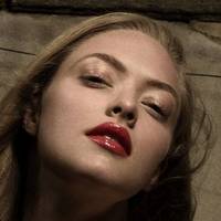 Amanda Seyfried Desnuda