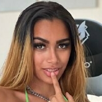 amthai_richard Desnuda