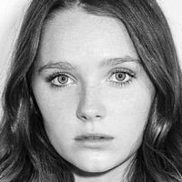 Amy Forsyth Desnuda