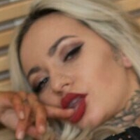 Ana Stanskovsky Desnuda