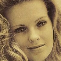Angel Tompkins Desnuda