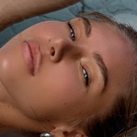 Anjelica Desnuda