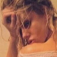Ann-G Desnuda