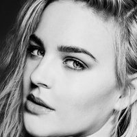 Anne-Marie Desnuda