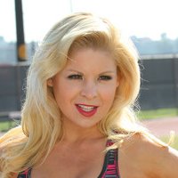 Anne McDaniels Desnuda