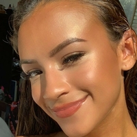 Ariana Barrett Desnuda