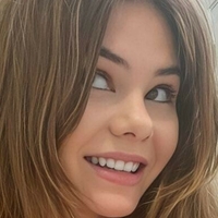 Ashley Tervort Desnuda