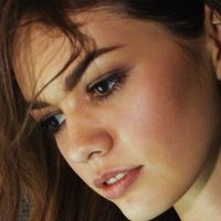 Beate Muska Desnuda