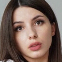 Bee.elina Desnuda
