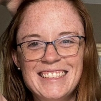Bella Red Desnuda