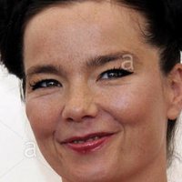 Bjoerk Desnuda