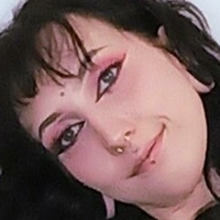 Black Cherry Desnuda