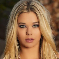 Bree James Desnuda