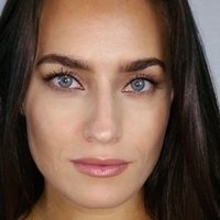 Caitlin Leahy Desnuda