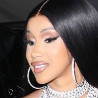Cardi B Desnuda