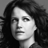 Carla Gugino Desnuda