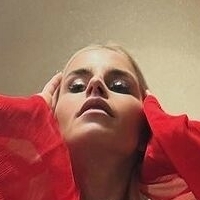 Caro Daur Desnuda