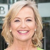 Carol Kirkwood Desnuda