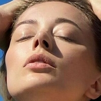 Caroline Vreelnd Desnuda