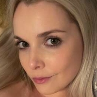 Catalina Feliz Desnuda