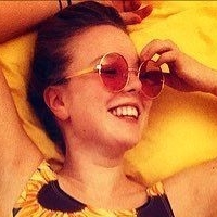 Charlotte Beaumont Desnuda