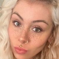 Cherubesque Desnuda