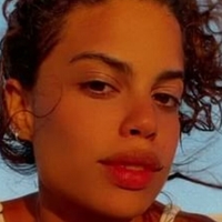 Clara Buarque Desnuda