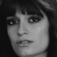 Clara Luciani Desnuda