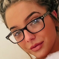 Courtney Baker Desnuda