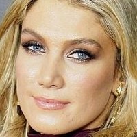 Delta Goodrem Desnuda