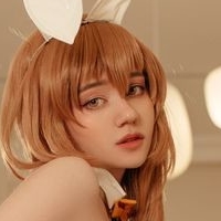 Donna Loli Desnuda