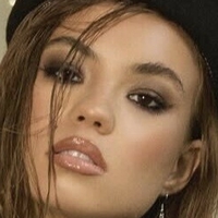 Ekaterina Perova Desnuda