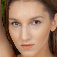 Elena Parkov Desnuda