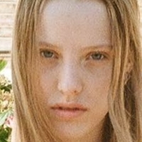 Eliza Goldsmith Desnuda
