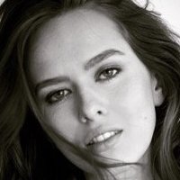 Elizabeth McLaughlin Desnuda
