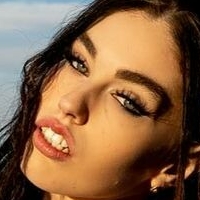Elizabeth Rudy Desnuda