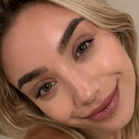 Ella Baig Desnuda