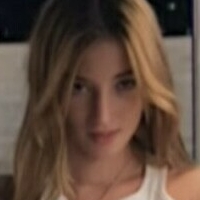 Ellis St. Pierre Desnuda
