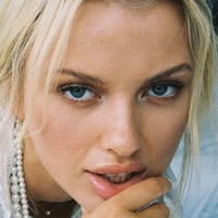 Elodie Russell Desnuda