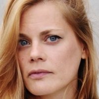 Elzemarieke de Vos Desnuda