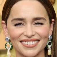 Emilia Clarke Fake Desnuda