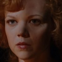 Emily Bergl Desnuda