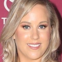 Emily Duggan Desnuda