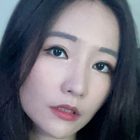Emily Wang Desnuda